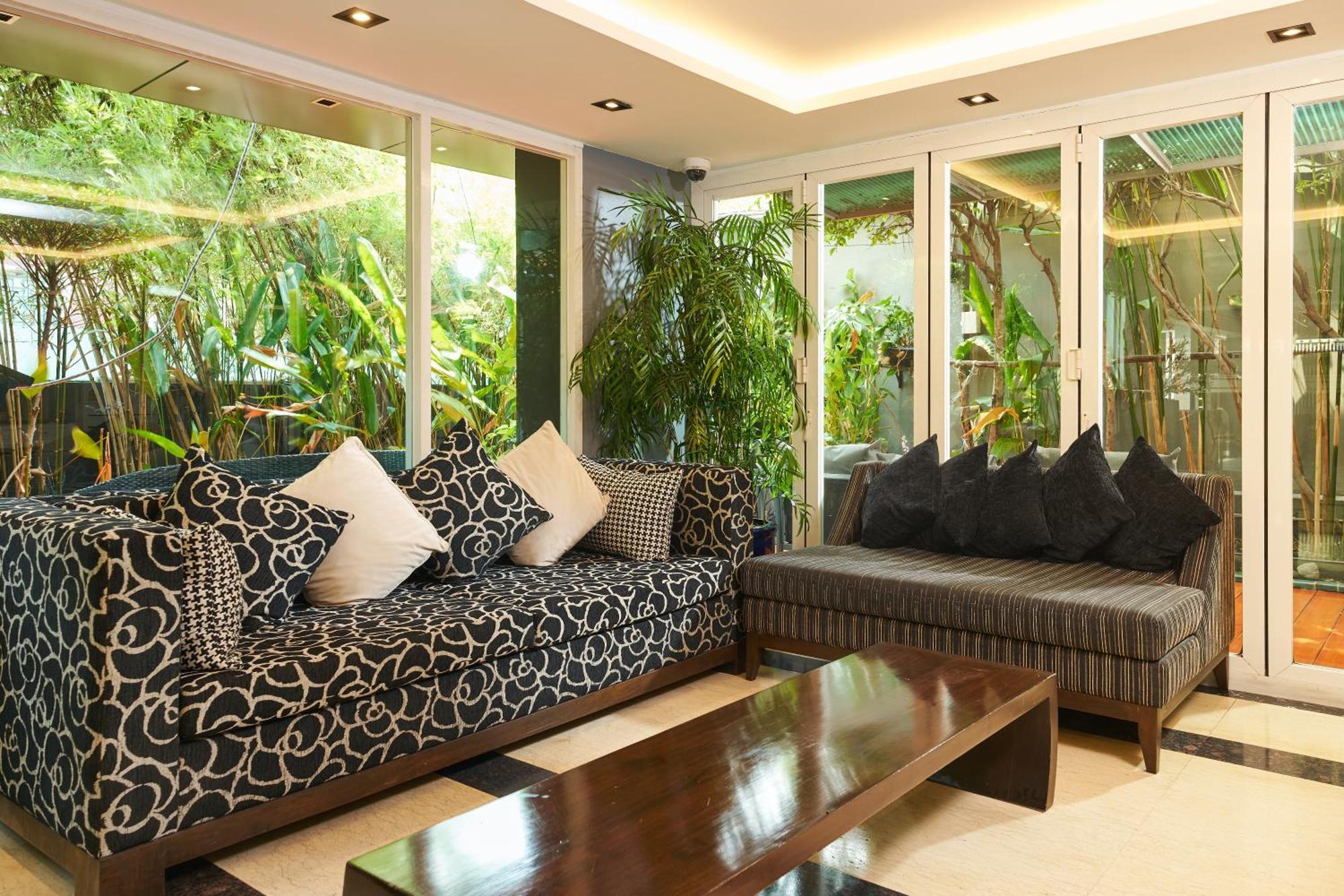 Shine Aparthotels Sukhumvit Thonglor Bangkok Bagian luar foto