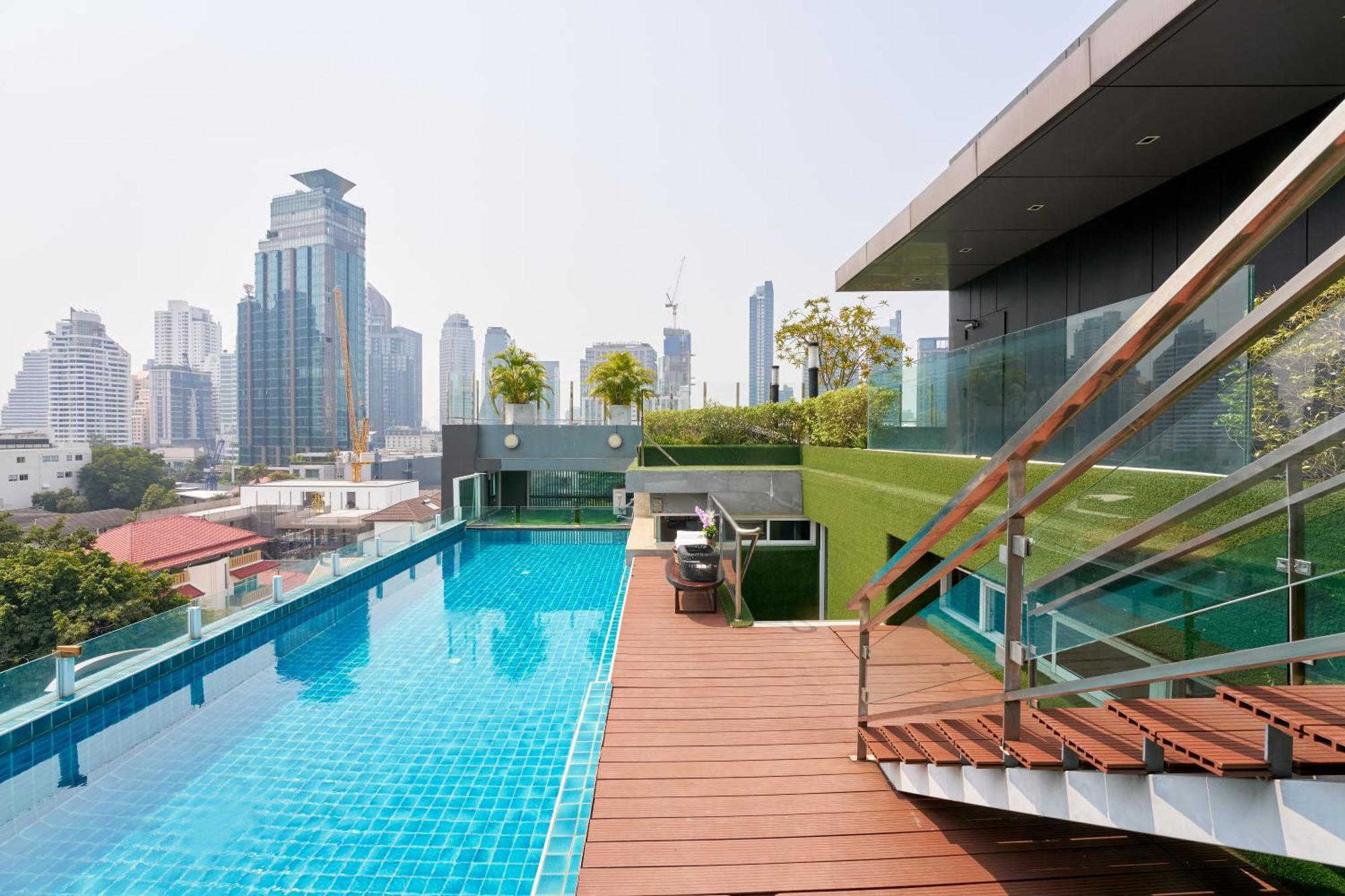Shine Aparthotels Sukhumvit Thonglor Bangkok Bagian luar foto