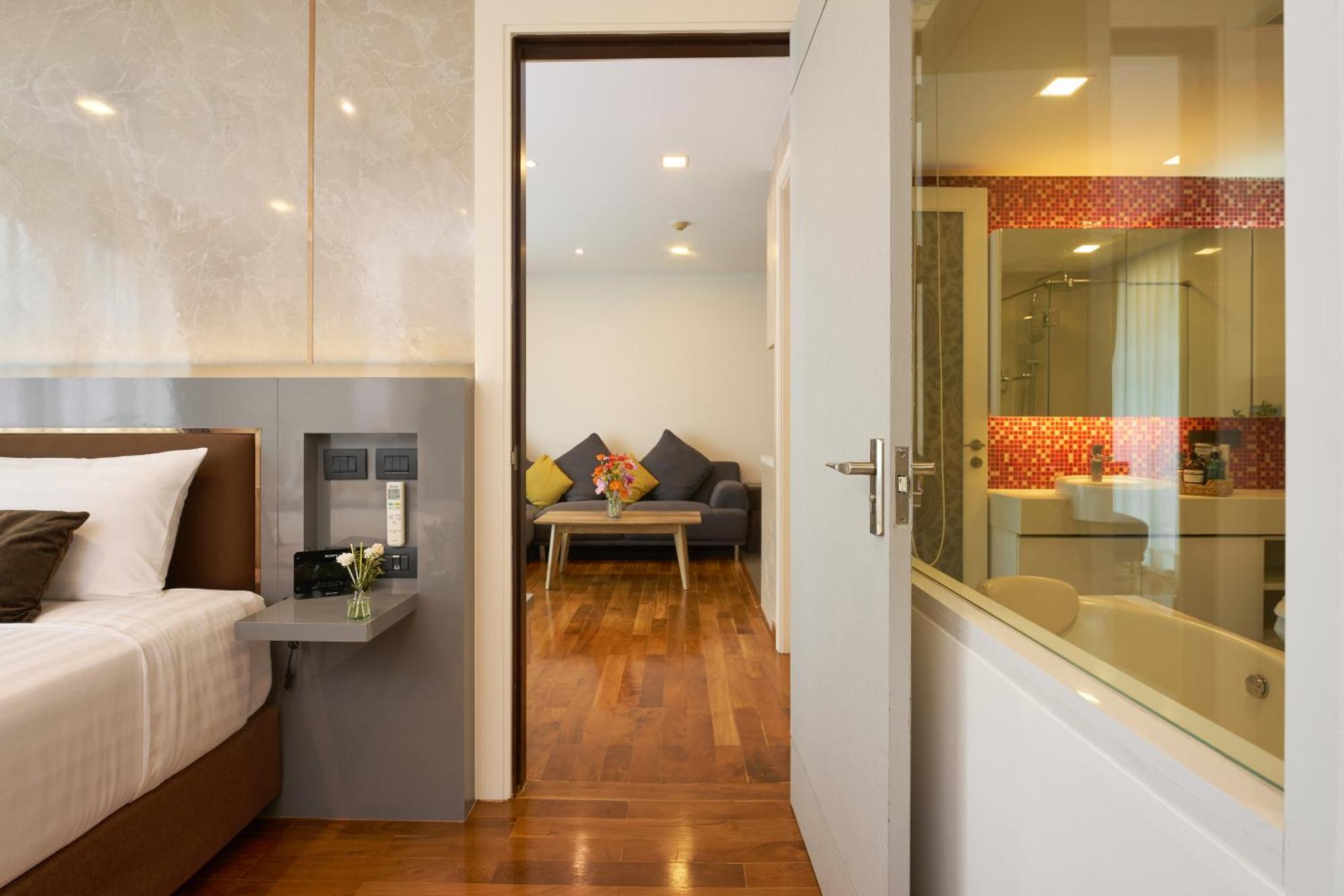 Shine Aparthotels Sukhumvit Thonglor Bangkok Bagian luar foto