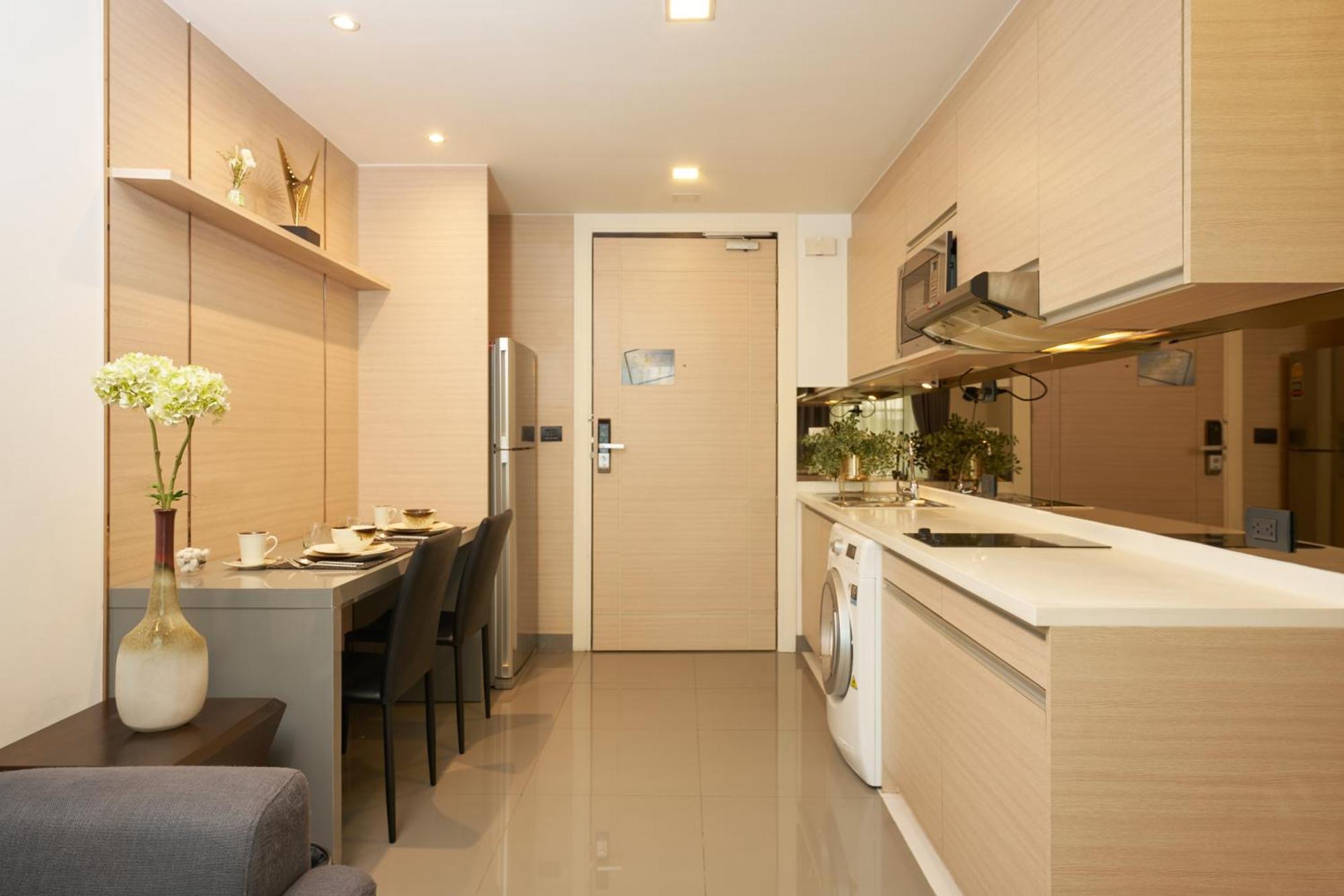 Shine Aparthotels Sukhumvit Thonglor Bangkok Bagian luar foto