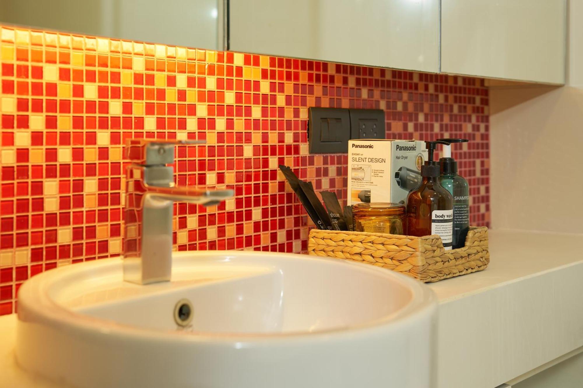 Shine Aparthotels Sukhumvit Thonglor Bangkok Bagian luar foto